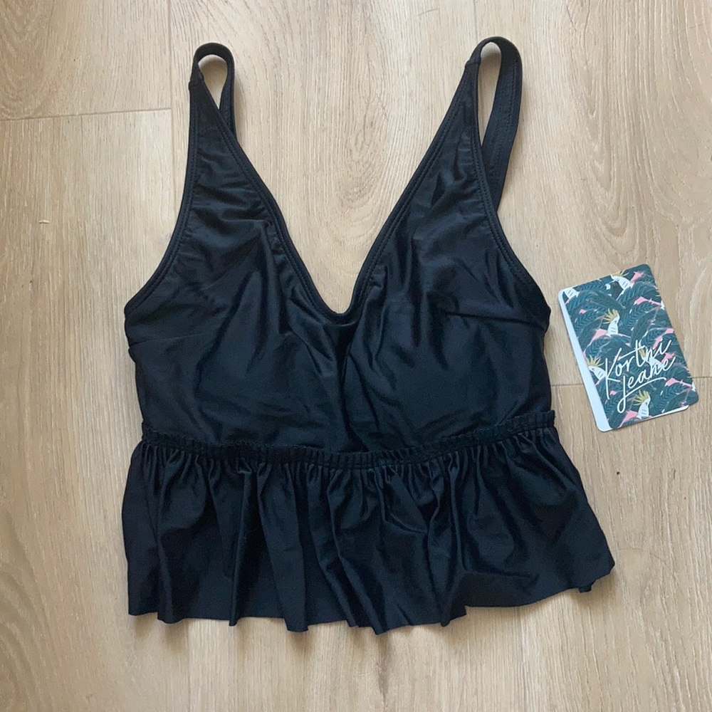 Kortni Jeane NWT S peplum swim top